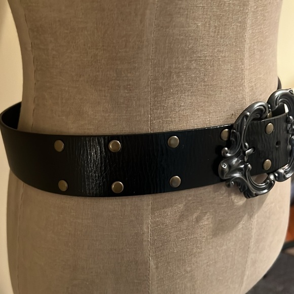 Linea Pelle Black and Aged Brass Belt - Picture 3 of 4